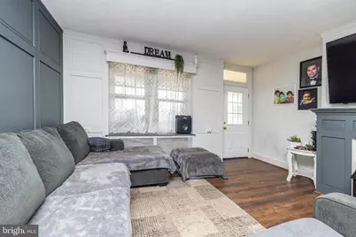 725 Noble Street, Norristown, PA 19401 - Photo 8