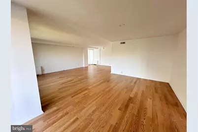 1001 City Avenue #W-405, Wynnewood, PA 19096 - Photo 6