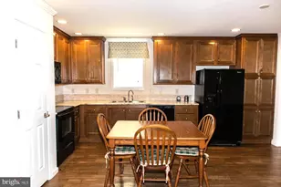 299 Meadow Ct, North Wales, PA 19454 - Photo 6