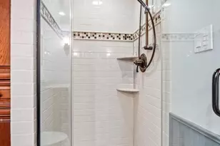 1655 Oakwood 206 Oakwood Dr, Penn Valley, PA 19072 - Photo 32