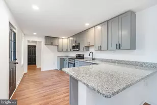 32 E Elm St, Norristown, PA 19401 - Photo 12