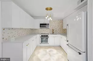 214 Oxford Cir, Norristown, PA 19403 - Photo 16