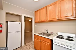 563 King St, Pottstown, PA 19464 - Photo 8