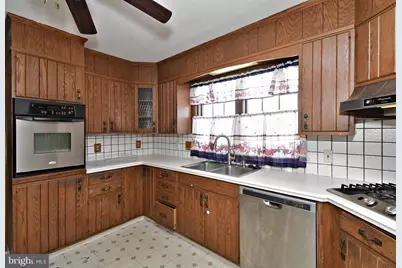 145 Colonial, Norristown, PA 19403 - Photo 16