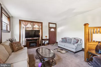 28 W Freedley Street, Norristown, PA 19401 - Photo 6