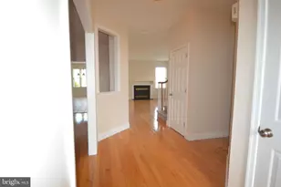 105 Bolton Ct, Ambler, PA 19002 - Photo 4