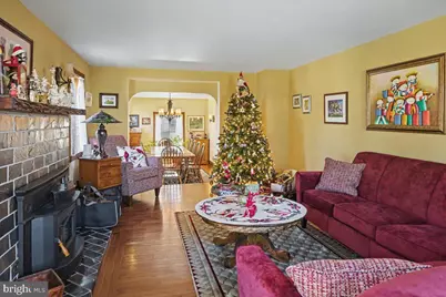 210 E Montgomery Avenue, Hatboro, PA 19040 - Photo 4