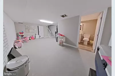 1413 Green Valley Road, Norristown, PA 19401 - Photo 20