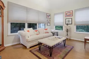 15 Lori Ln, Huntingdon Valley, PA 19006 - Photo 10