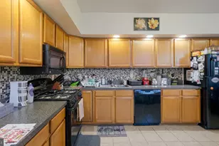 1003 DeKalb St, Norristown, PA 19401 - Photo 10