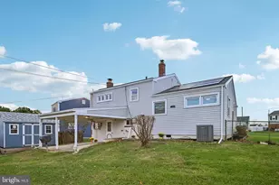 1211 Woodside Rd, Conshohocken, PA 19428 - Photo 32