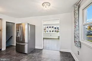 1211 Woodside Rd, Conshohocken, PA 19428 - Photo 14