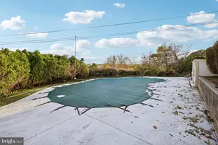 1211 Woodside Rd, Conshohocken, PA 19428 - Photo 38