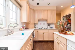 926 Manor Ave, Meadowbrook, PA 19046 - Photo 16