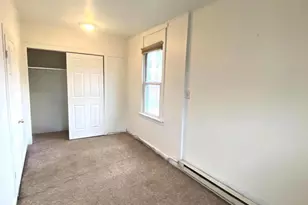 64 S Evans St, Pottstown, PA 19464 - Photo 2