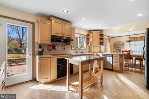 888 Spruce Cir, Harleysville, PA 19438 - Photo 6