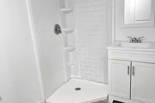 454 Germantown Pike, Lafayette Hill, PA 19444 - Photo 8