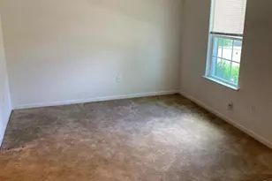 652 E Chestnut St, Souderton, PA 18964 - Photo 2