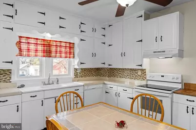 155 Main Street, Pennsburg, PA 18073 - Photo 8