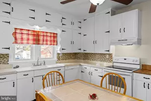 155 Main St, Pennsburg, PA 18073 - Photo 8