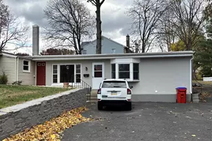 63 N 5th St, Souderton, PA 18964 - Photo 2