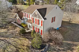 2220 Locust Dr, Lansdale, PA 19446 - Photo 2