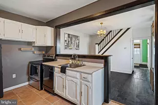 117 Karrs Ln, Conshohocken, PA 19428 - Photo 8