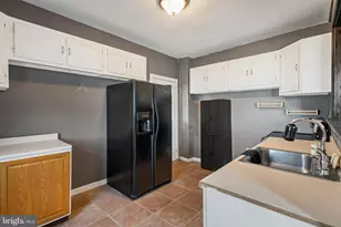 117 Karrs Ln, Conshohocken, PA 19428 - Photo 10