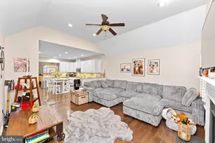 870 Reynards Run, Blue Bell, PA 19422 - Photo 14