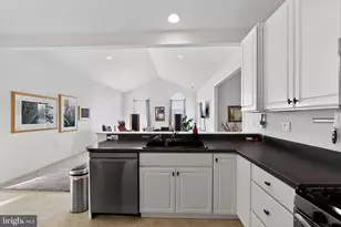 354 Calloway Ct, Royersford, PA 19468 - Photo 16