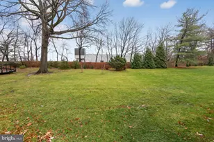 932 Hedgerow Ct, Blue Bell, PA 19422 - Photo 34