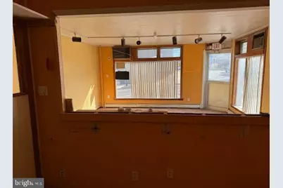 520 Dekalb Street, Bridgeport, PA 19401 - Photo 4