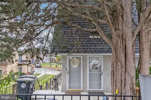 215 W 3rd Ave, Conshohocken, PA 19428 - Photo 6