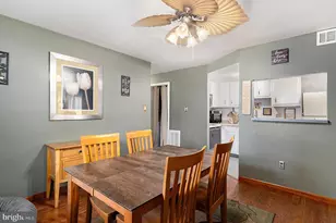 215 W 3rd Ave, Conshohocken, PA 19428 - Photo 12