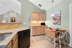 124 Hollybush Cir, Souderton, PA 18964 - Photo 12