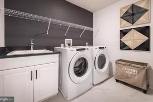 25 Patriot Ln, Horsham, PA 19044 - Photo 18