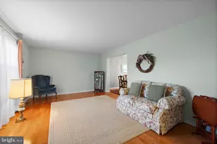 829 Alexander Dr, Hatfield, PA 19440 - Photo 4