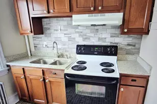 541 E High St, Pottstown, PA 19464 - Photo 2