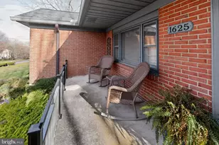 1625 Clearbrook Rd, Lansdale, PA 19446 - Photo 4