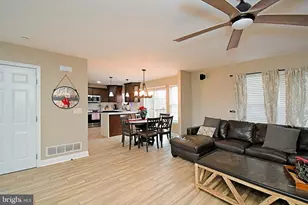 340 Vanderbilt Ln, Harleysville, PA 19438 - Photo 14