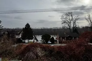 176 Riversedge, Norristown, PA 19403 - Photo 2