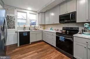 208 E Broad St, Souderton, PA 18964 - Photo 16