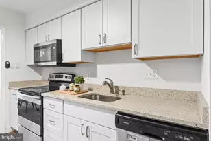 222 E Montgomery Ave, Ardmore, PA 19003 - Photo 12