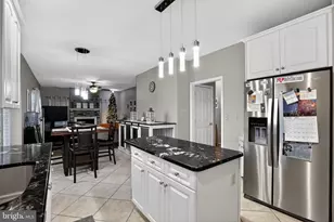 81 Pebble Beach Ln, Pottstown, PA 19464 - Photo 14