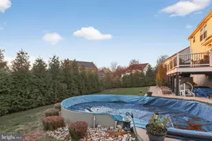 81 Pebble Beach Ln, Pottstown, PA 19464 - Photo 32