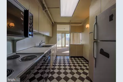 1001 City Avenue #EE-927, Wynnewood, PA 19096 - Photo 12