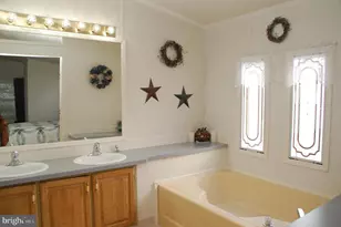 412 Westbury Dr, Souderton, PA 18964 - Photo 24