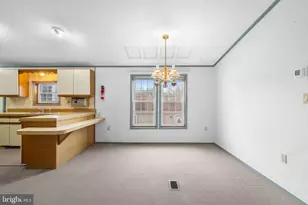 907 Lakeview Dr, Green Lane, PA 18054 - Photo 12