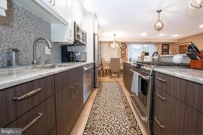 1637 Oakwood Drive #S114, Penn Valley, PA 19072 - Photo 4
