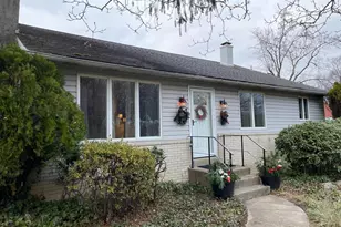 2400 Edge Hill Rd, Huntingdon Valley, PA 19006 - Photo 2